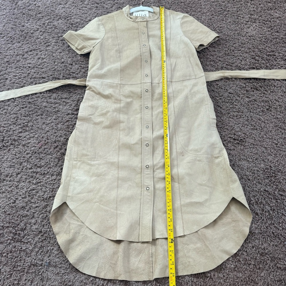 Illia Tan Beige 100% Genuine Leather Dress Belted Snap Front Sheath 6 S *Stains - Picture 8 of 13